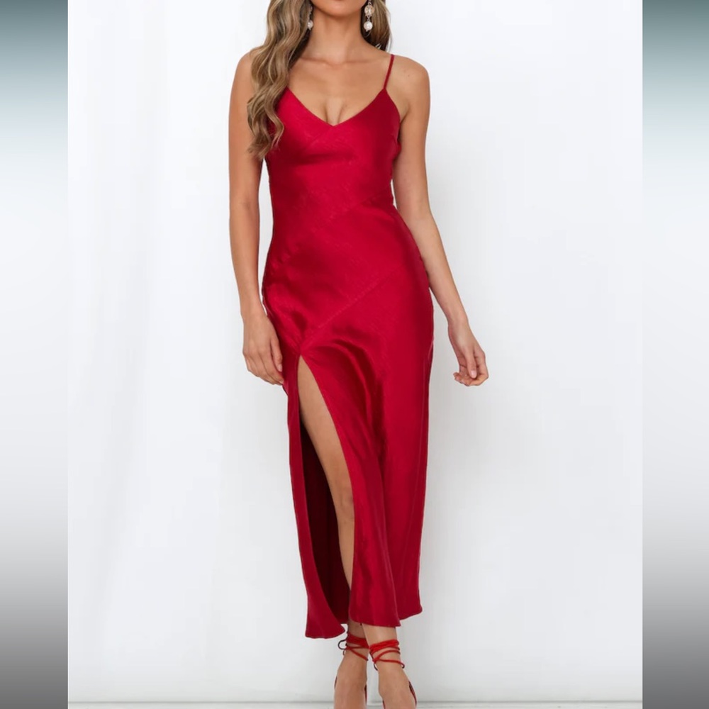 Hello Molly wine colored maxi dress size small NWT